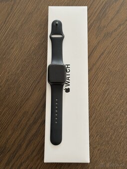 Apple Watch SE 40mm Space Gray - 4