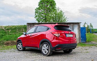 Honda HRV 1.5 i-VTEC CVT 96kW automat - 4