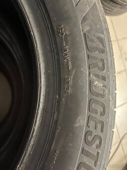 215/60R17 96H Brigestone - 4