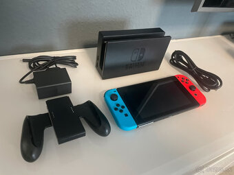 Nintendo Switch - 4