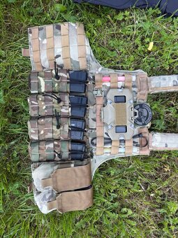 Nepriestrelna vesta Ciras multicam s plátami, príslušenstvom - 4