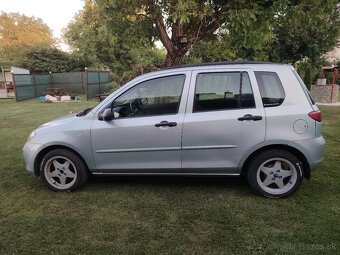 Mazda 2 - 4