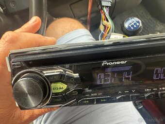 Pioneer DEH-1800UBG - 4