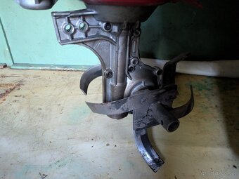 Predám rotavator briggs stratton 60ccm - 4