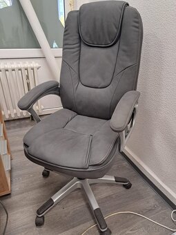 Kancelársky nábytok - 4