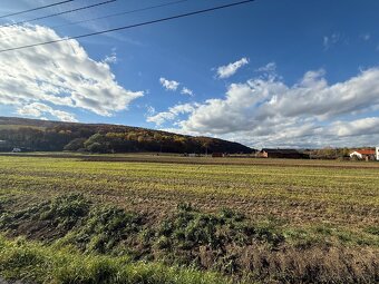 Pozemok s ideálnou veľkosťou pre moderný dom, Kojatice - 4