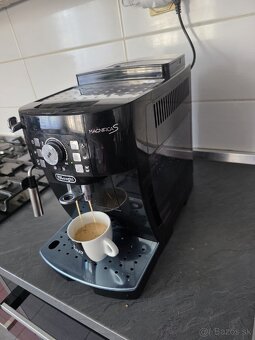 Kavovar Delonghi Magnifica S - 4