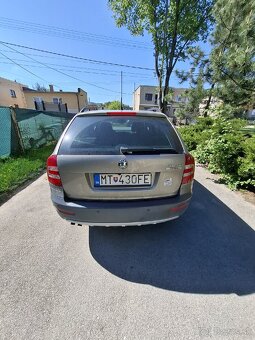 Škoda Octavia Scout - 4