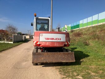 kolesovy bager Takeuchi - 4