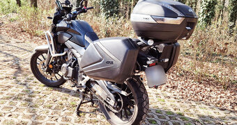 Honda CB500X - 4