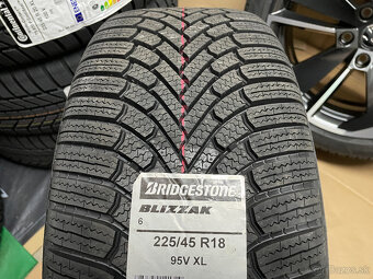 ŠKODA OCTAVIA IV NOVÁ ZIMNÍ COMET 225/45/18 95V DOT2024 - 4