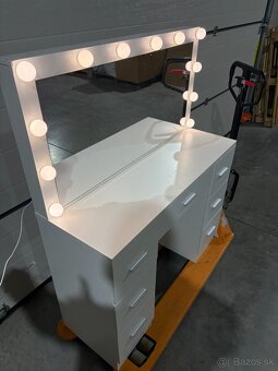 Toaletný stolík Hollywood s LED osvetlením - 4