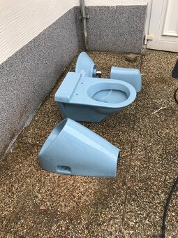 WC geberit, umývadlo vrátane batérie a sifon., pisuár. - 4