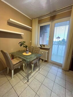 Veľký, slnečný, zariadený 3 izbový byt s loggiou,R5, Levice - 4