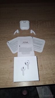 AirPods 4 s ANC - 4