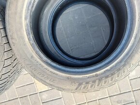 Predám 4ks zimné pneumatiky 215/60R17 96H - 4