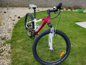 Bicykel Ghost Missy 24 -nové plášte - 4