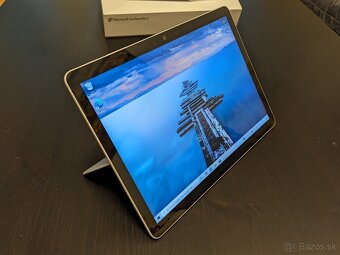 Microsoft Surface GO 3 - 4