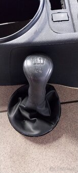 Škoda Fabia 2 rozpredám diely - 4