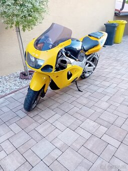 Suzuki gsxr 750 - 4