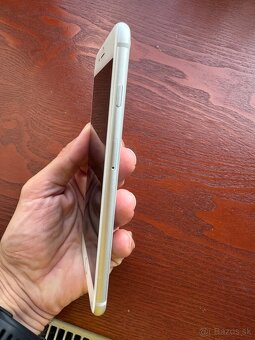 iPhone 8 plus - 4