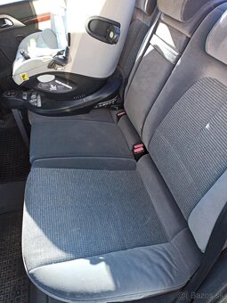 Peugeot 407 - 4