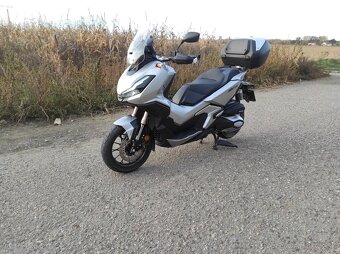 Honda ADV 350 - 4