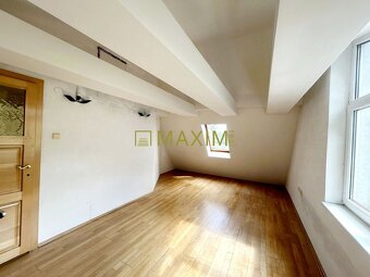 TOP- Lukratívny poschodový RD v žiadanej časti Karlovej Vsi- - 4