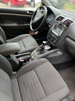 Predám Volkswagen golf V - 4