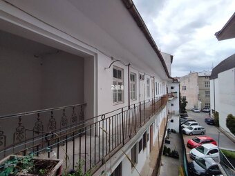 Staré Mesto-ul. Hlavná, 2 izb. tehlový pavlačový byt, 61 m2. - 4