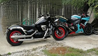 Suzuki Intruder 1500 - 4