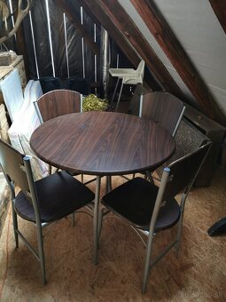 Jedálenský stôl a stoličky - 4