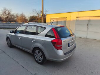 Kia Ceed - 4