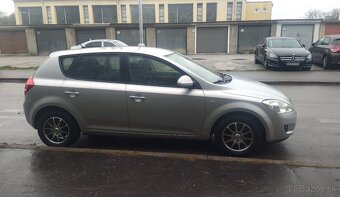 Kia ceed 1,6 benzín výkon 93kw r.v.2008 - 4