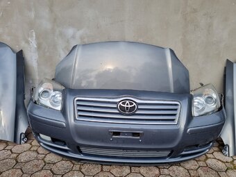 Toyota Avensis T25 predok - 4