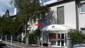BEZ PROVÍZIE - Pekná zariadená kancelária 24 m 2, Koceľova - 4