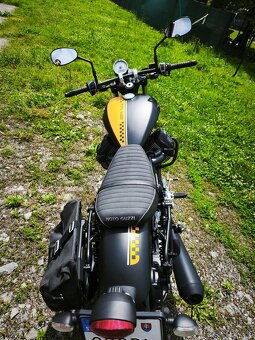 Moto Guzzi V9 BOBBER - 4
