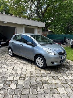 Toyota Yaris 1.3 - 4