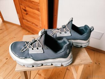 On Cloud (Swiss Engineering) obuv - 4