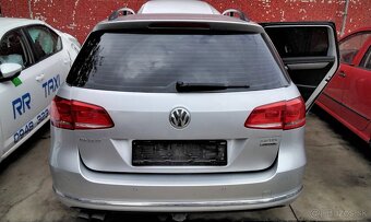 Volkswagen Passat B7 2.0 TDi 2013 VARIANT predám DVERE LA7W - 4