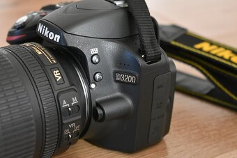 Nikon d3200 s VR AF 18-105 + brasna - nafotene 9 tisic.snim. - 4