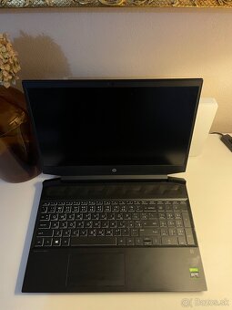 HP Pavilion Gaming Laptop 15 - 4