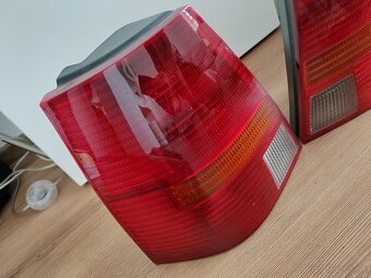 Volkswagen Golf 4 combi zadné svetlá - 4
