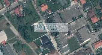 Znížená cena Ponúkame Vám na predaj pozemok v Nových Zámkoc - 4