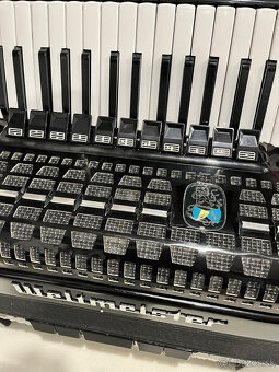 Predám akordeón WELTMEISTER METEOR 120 BASOVÝ - používaný - - 4