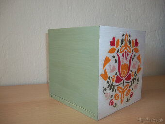 Drevený vreckovník v tvare kocky - 4