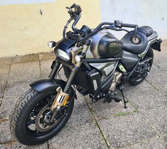 QJ Motor SRV 700 - 4