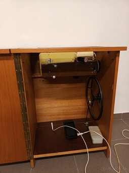 Predám šijací stroj Veritas - 4