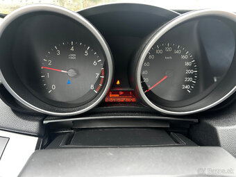 MAZDA 3 hatchback - 4