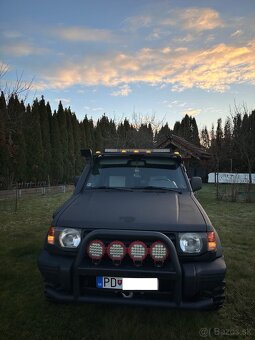 Mitsubishi Pajero - 4